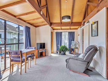 Smart Choice for Investors or Downsizers!