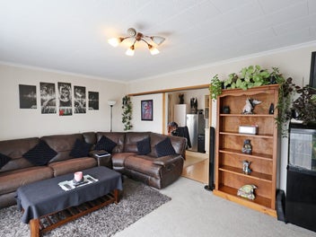 Four Bedroom Family Home!