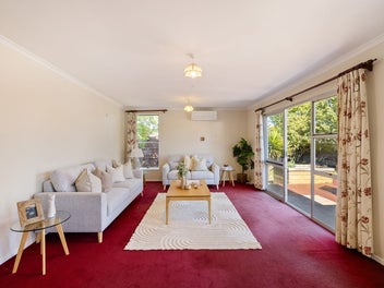 The Carpet’s Loud. The Street Isn’t.