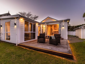 9 Emano Street, Toi Toi,