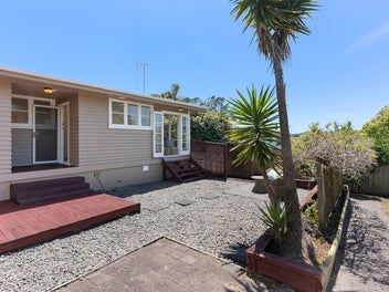 Smart Start, Prime Spot — Lynfield Standalone!