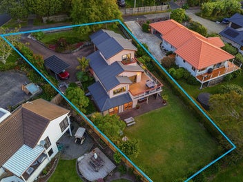 Separation, Space & Serene Green Views