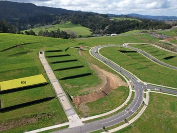 Sunny Elevated Quarter-Acre & Rural Fringe Views