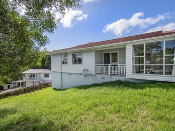 Urgent sale, blank canvas with potential plus!