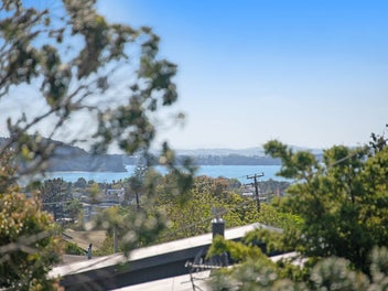 Reserve Set at $688 000 - Bargain Galore!