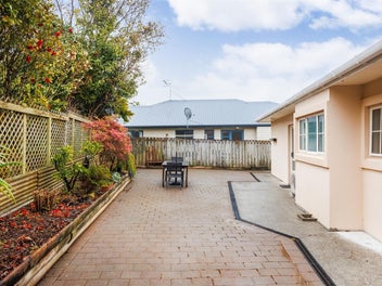 TEAM LEWIS - TOWNHOUSE IN TOP LOCATION