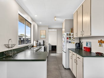 Family Living in the Heart of Greenmeadows