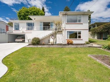 Life on The Ridgeway!