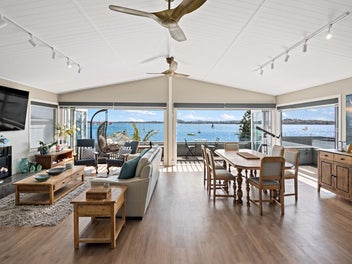 Sea Views & Sunsets in Macleans College Zone