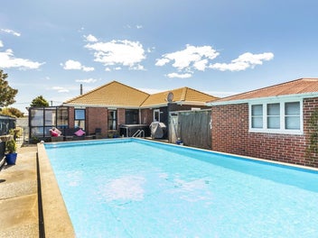 Family Freedom, Summertime Space