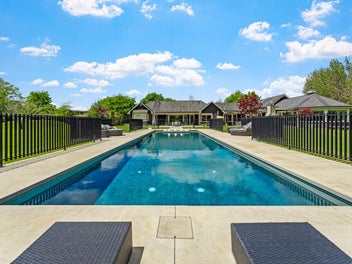 Matakana’s Lifestyle Package: Pool & Tennis Court