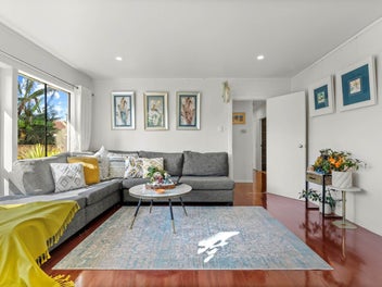 Enquiries over $660,000