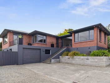 Next-Level Red Brick Gem