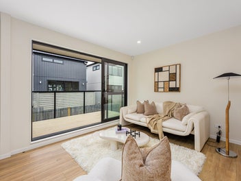 Brand New. Freestanding. In the Zone