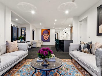 LUXURY APARTMENT - QUIET COMPLEX