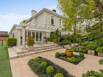 1536sqm in Premium Location!