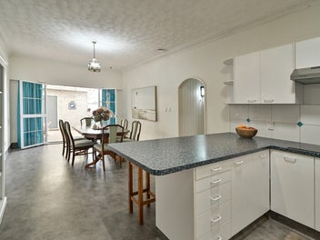 First time on the market in 33 years!