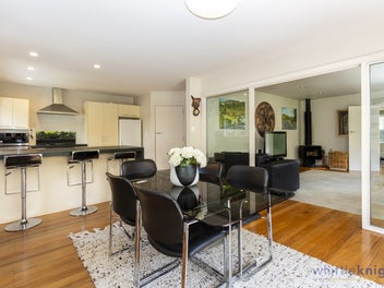 Strowan Charm. Effortless Freehold Modern Living.