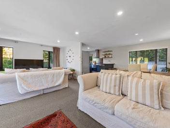 HOME & HAVEN - I Could Stay Here Forever!