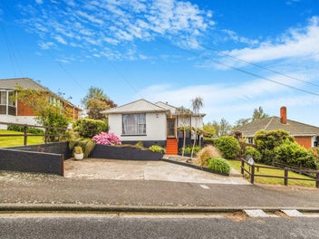 Standing Tall in Statham