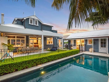 Renovated Villa with a 4 Car Garage