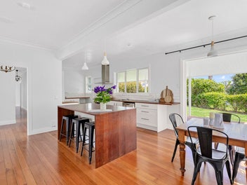 Double Glazed - Like New - Karapiro Dream