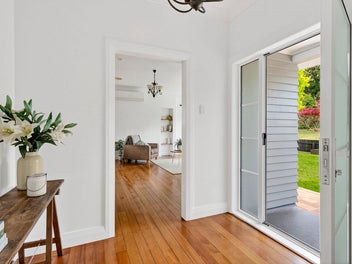 Double Glazed - Like New - Karapiro Dream
