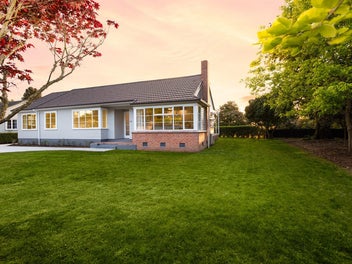 Double Glazed - Like New - Karapiro Dream