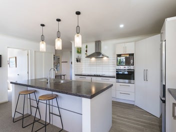 Ignore The CV - Vendor Is Serious About Selling