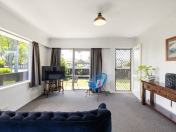 Entry into Hamilton East