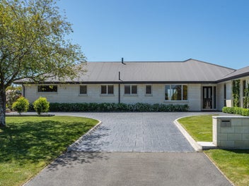 Big on Style! Big on Space!