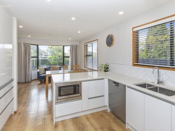 Spacious Renovated Family Home with 6-Car Garaging