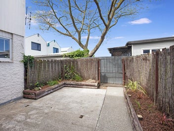 Sunny, Secure & Easy to Love