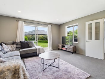 Sun, Space & Privacy on Goulds Road