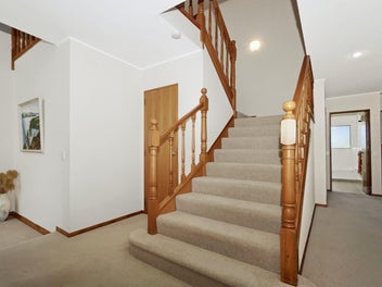 Charming Two-Storey Retreat in Tranquil Te Puke