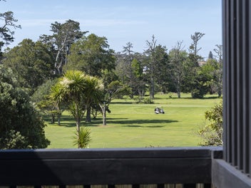 Westlake school zone, Golf-Course Outlook