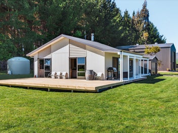 Sophistication in Natural Surroundings