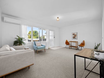 Charming 2-Bedroom Brick & Tile near Sylvia Park