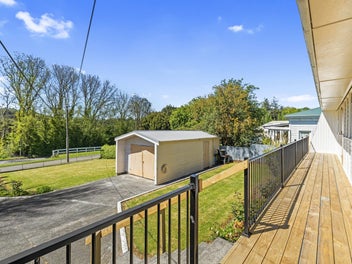 Easy living in a sun-soaked, private setting