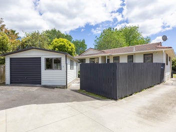 Vendor Leaving for Good – Must Sell! $729,000