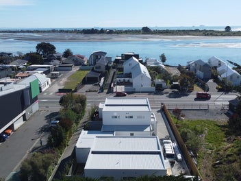 Easy Living At The Beach! Master Suite Downstairs!