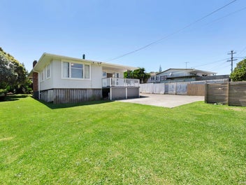 Large Family Home + Sleepout! No CCC