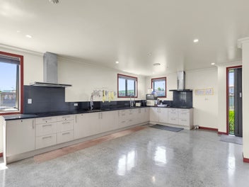 6-Bed Uni Rental - Appraised $1,660pw