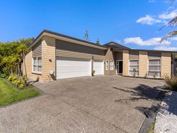 A Family Favourite in the Heart of Pine Harbour