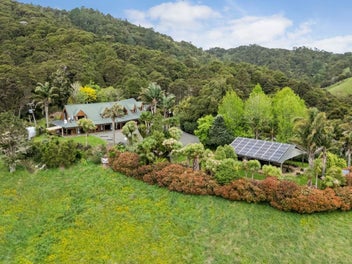 460 SQM SHOWSTOPPER ON 10.48 HA