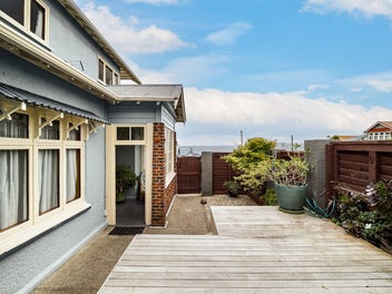 Character and Comfort in Andersons Bay