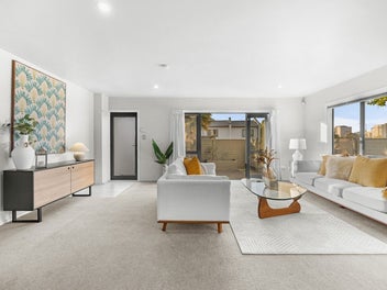 Beauty on Burton - Must be sold!