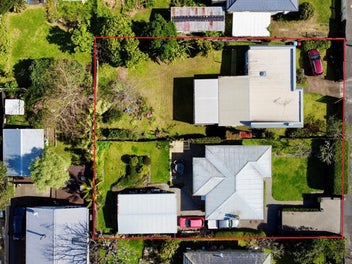 1260m2 between Mt Eden and St Lukes Mall