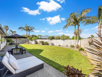 Magnificent Renovated Home in Convenient Location!