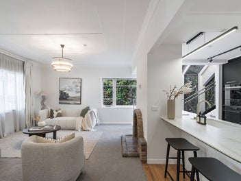 English Cottage with Art Deco Elegance